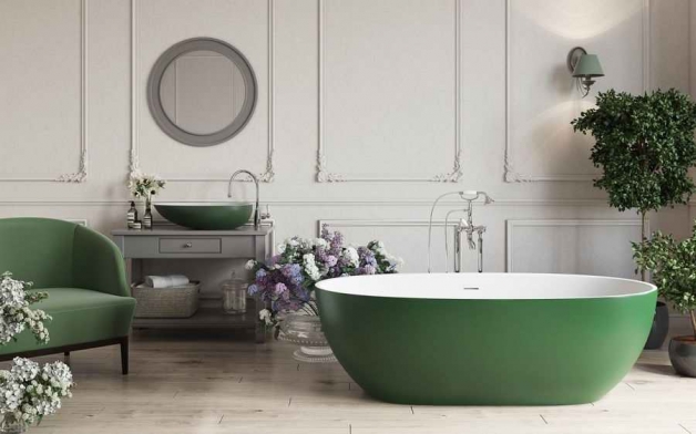 Отдельностоящая ванная зеленого цвета