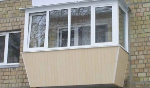 Остекление балкона с выносом подоконника в хрущевке